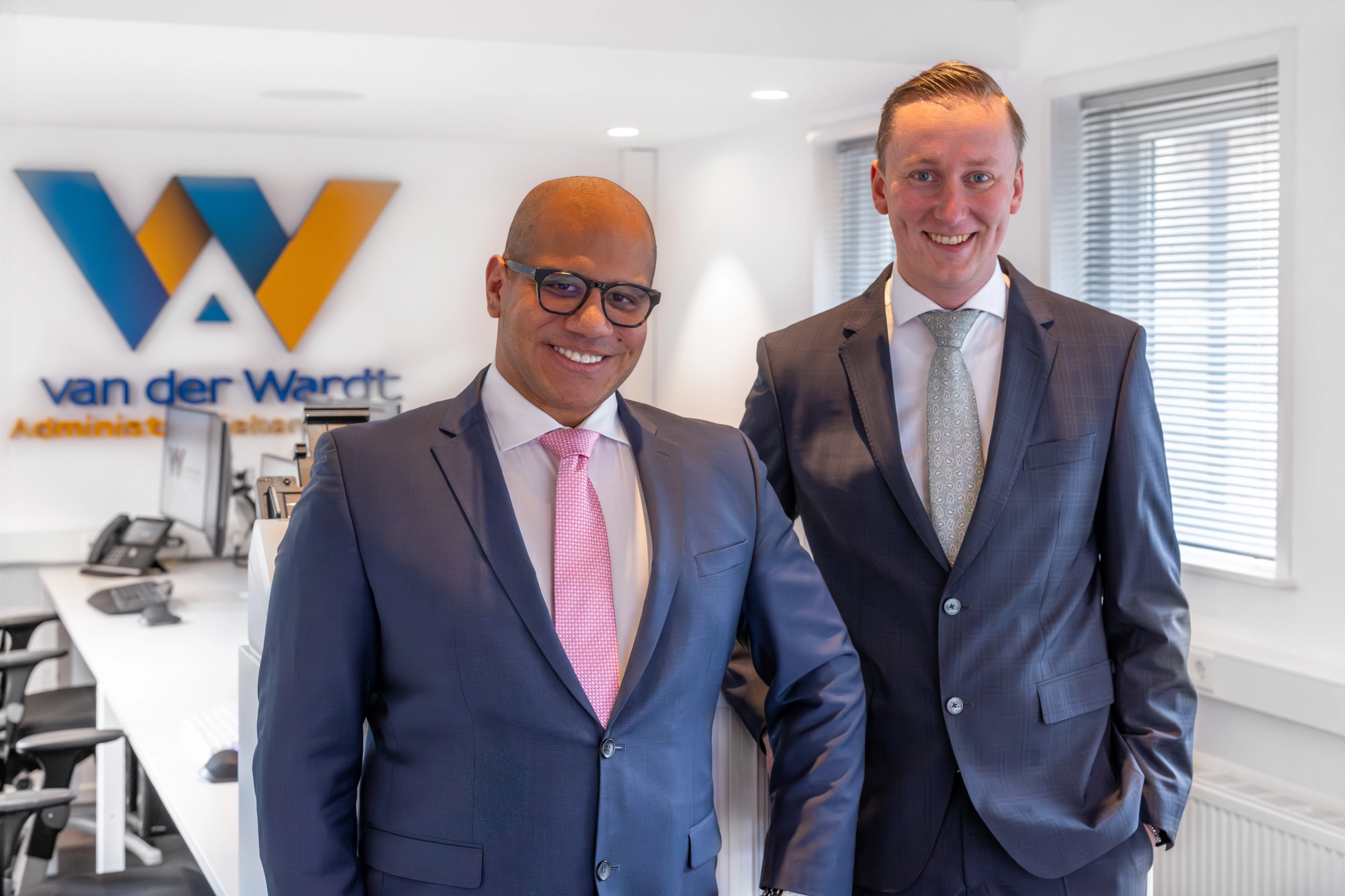 Efficiëntie door <i>technologie</i>, verfijnd met <i>onze expertise</i>.